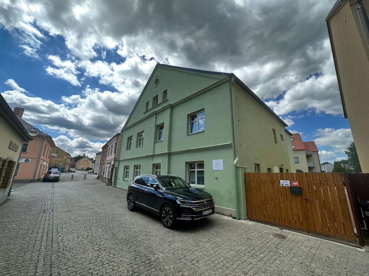 Apartmany Tachov - Couple Exterior foto